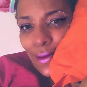 Meet your Posher, Kelley